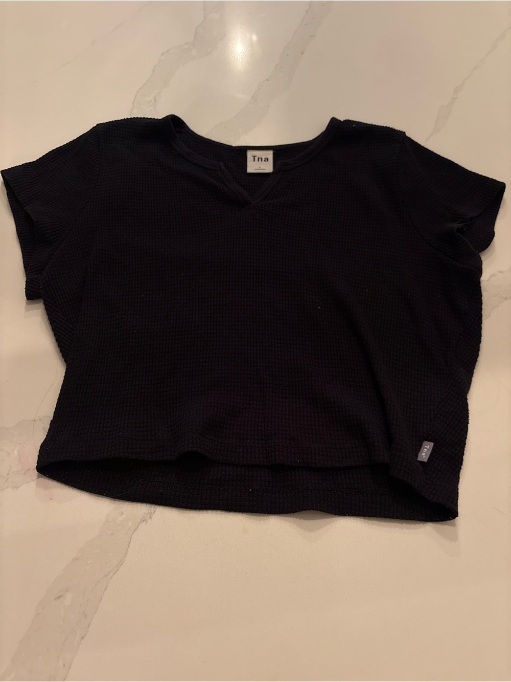 Aritzia TNA Black Cropped Waffle Knit Tee